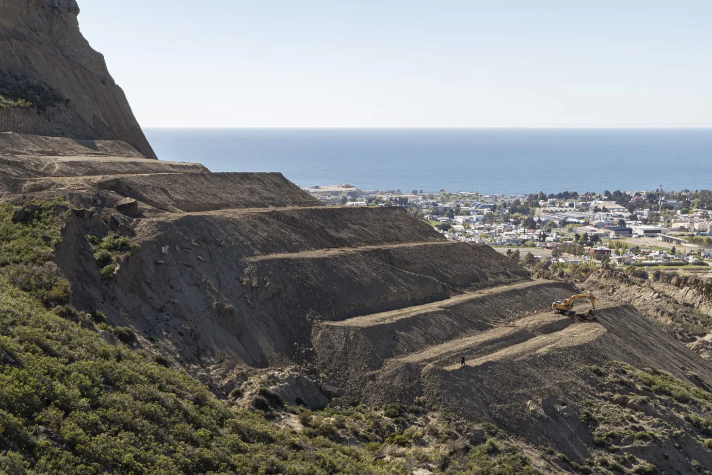 Avanzan en la estabilización del cerro Hermitte con apoyo de petroleras