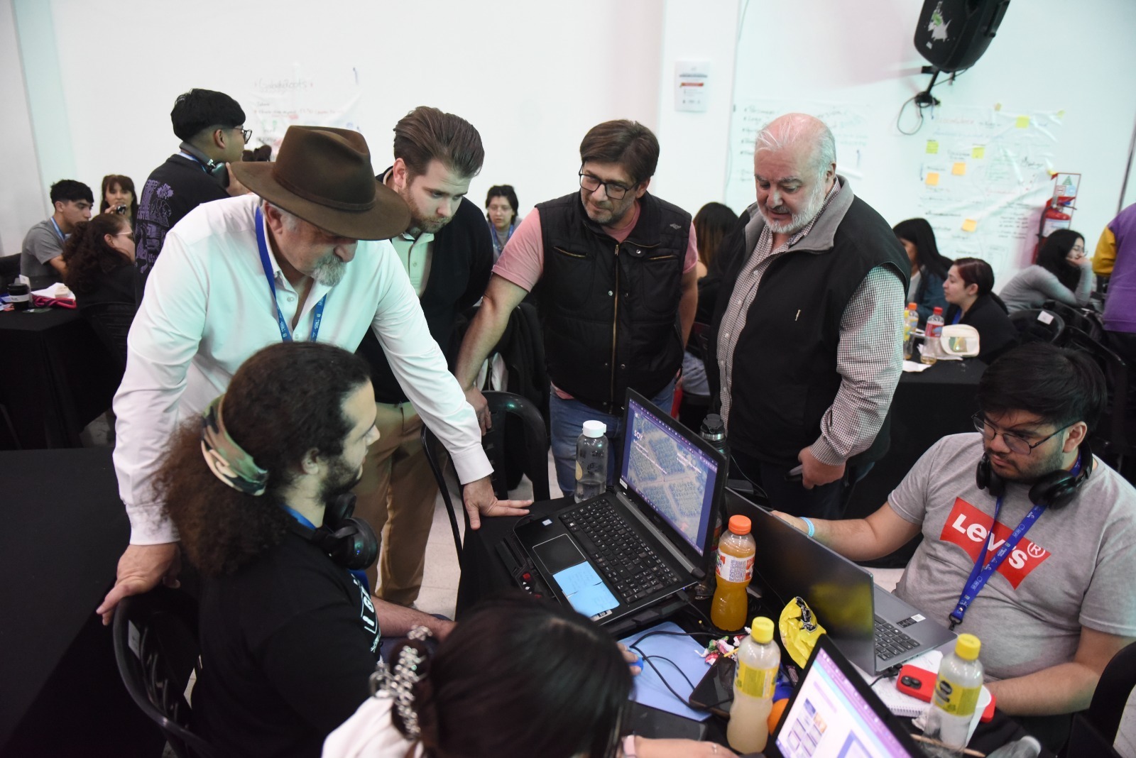 Más de 400 participantes en el NASA Space Apps Challenge 2025