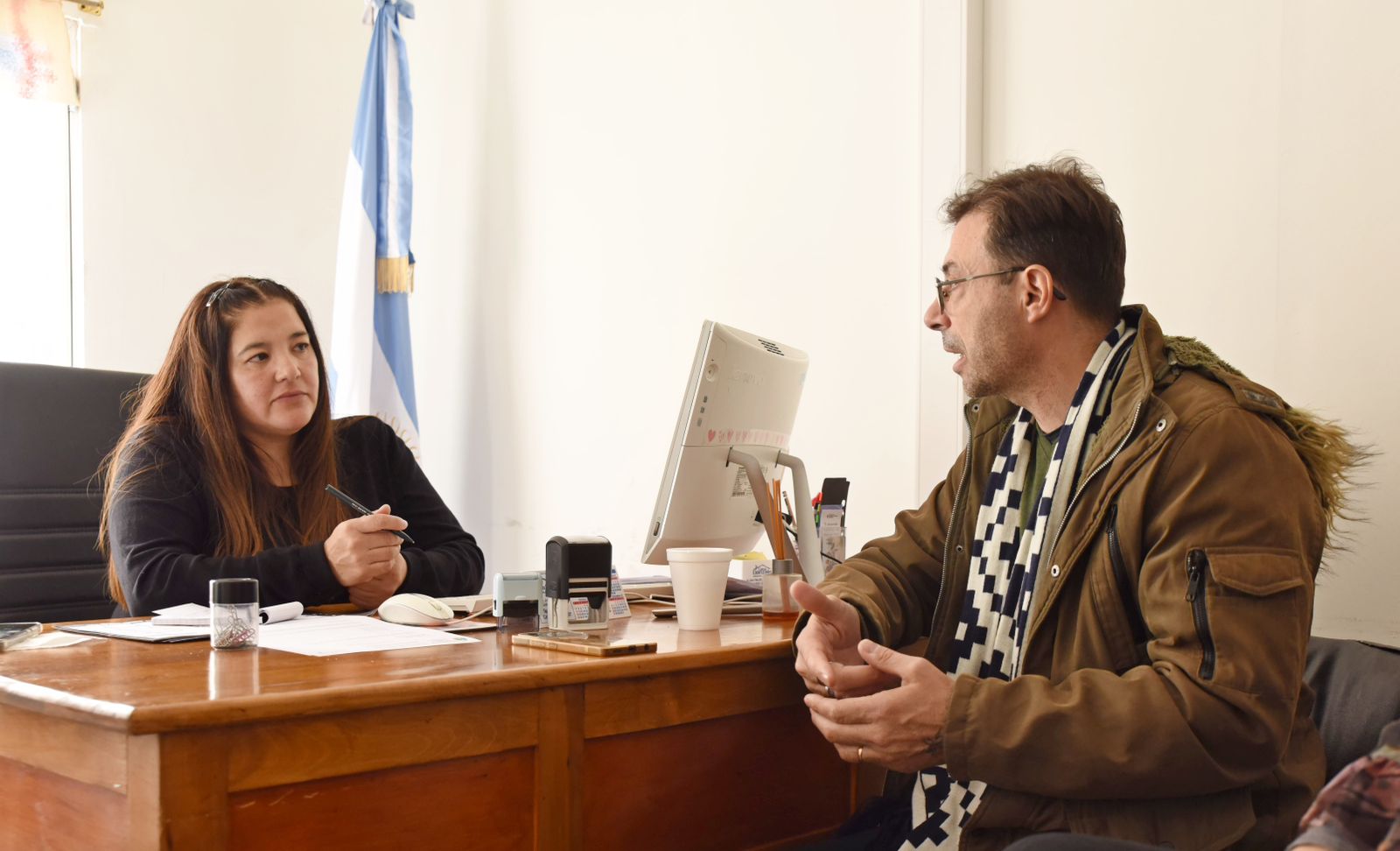 Provincia presentó en Río Mayo y Río Senguer un nuevo modelo de gestión para ferias del libro