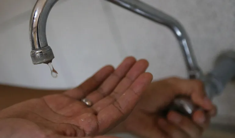 Corte de agua en cinco barrios de zona sur por una avería en el subacueducto El Trébol
