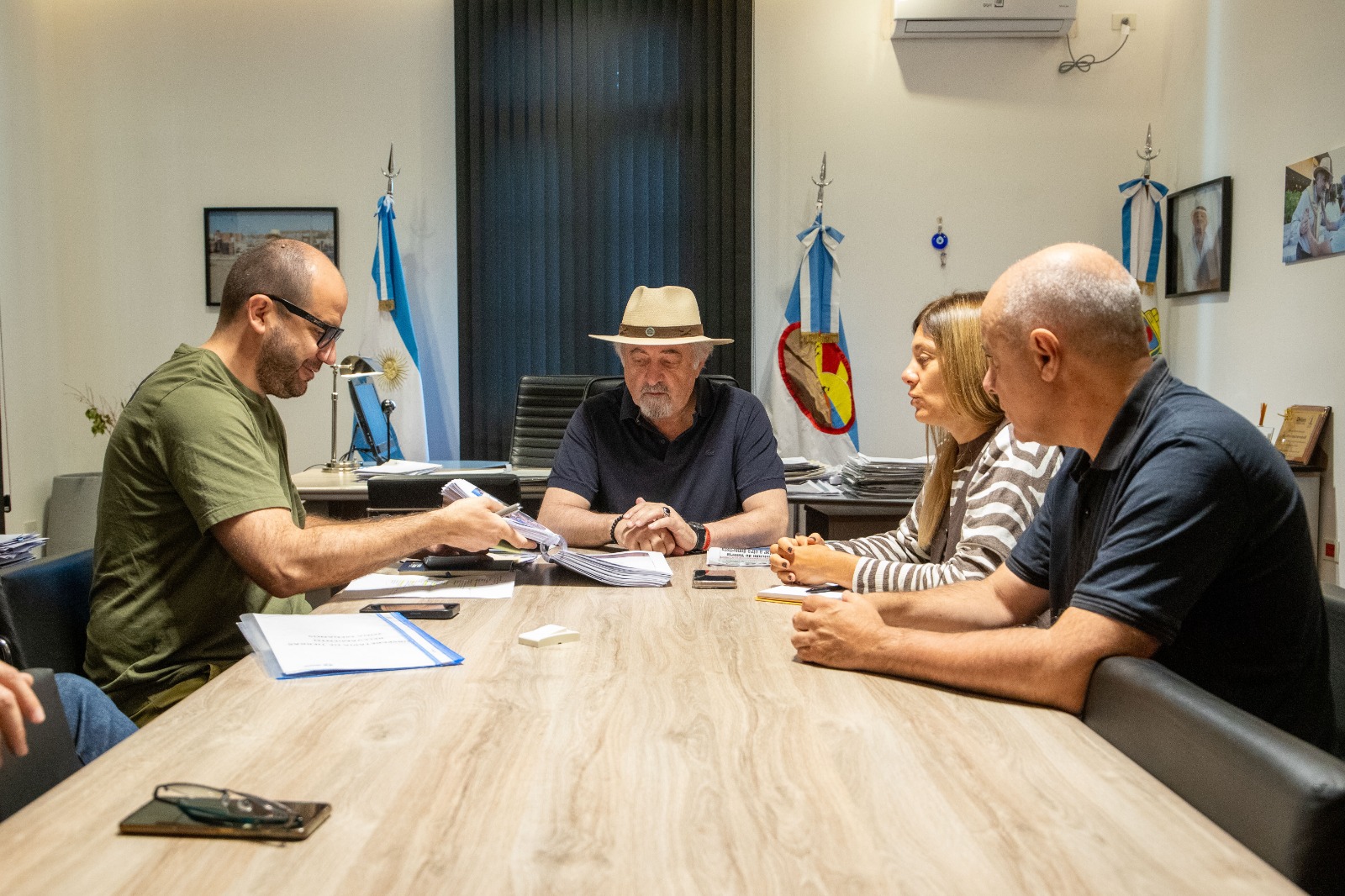 Municipio y Provincia avanzan con la asistencia a los damnificados