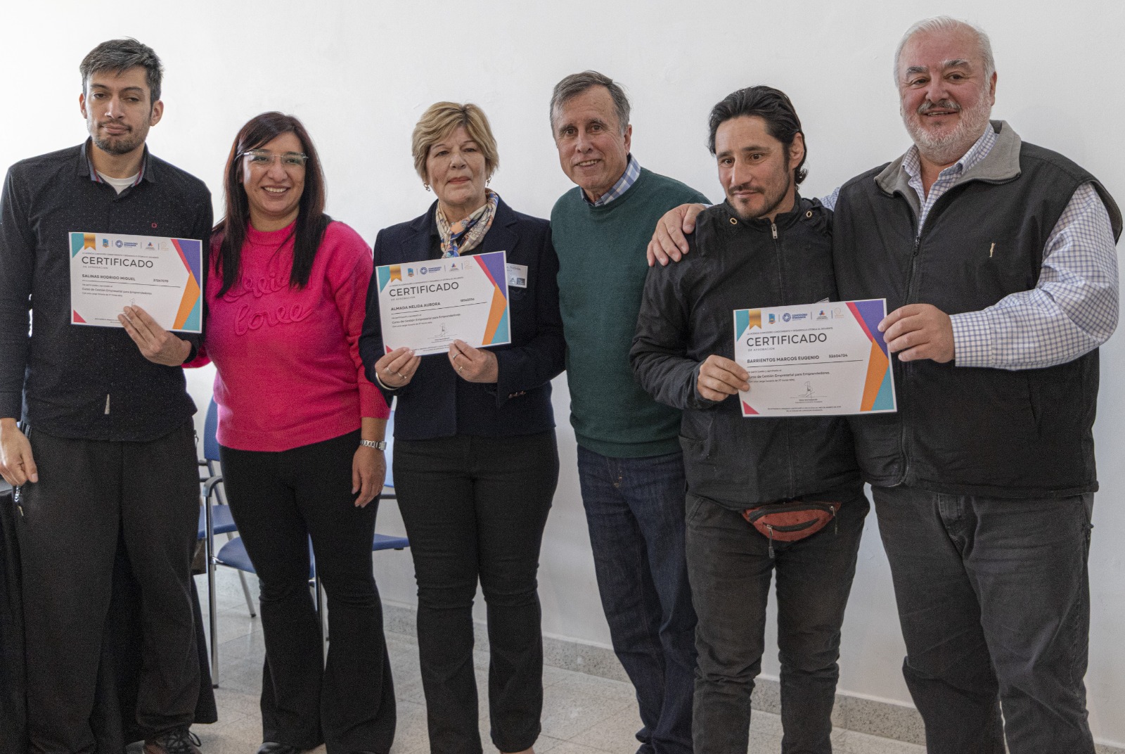 El Municipio entregó certificados a 37 emprendedores locales