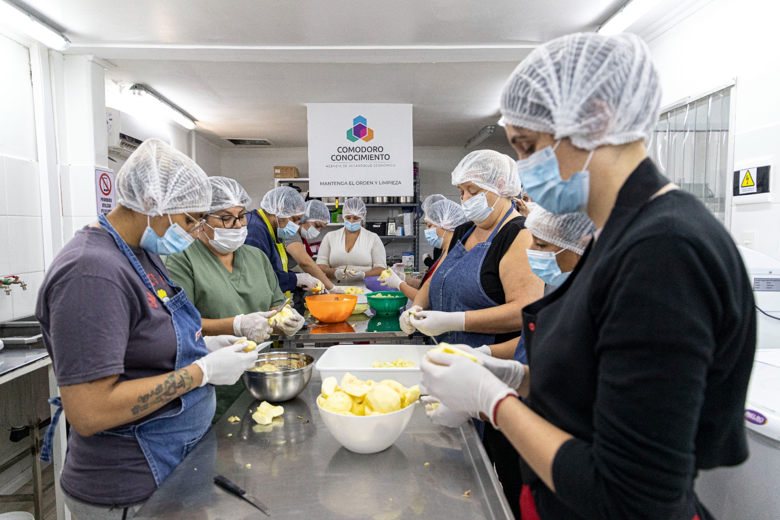 Personas en rehabilitación psicosocial completaron una capacitación en producción de dulces
