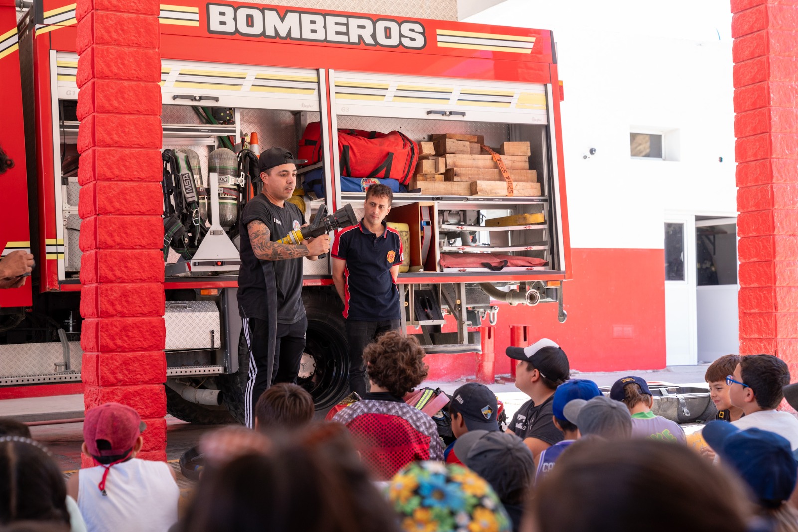 Participantes de las Colonias de Verano visitaron el Cuartel Centro de Bomberos Voluntarios