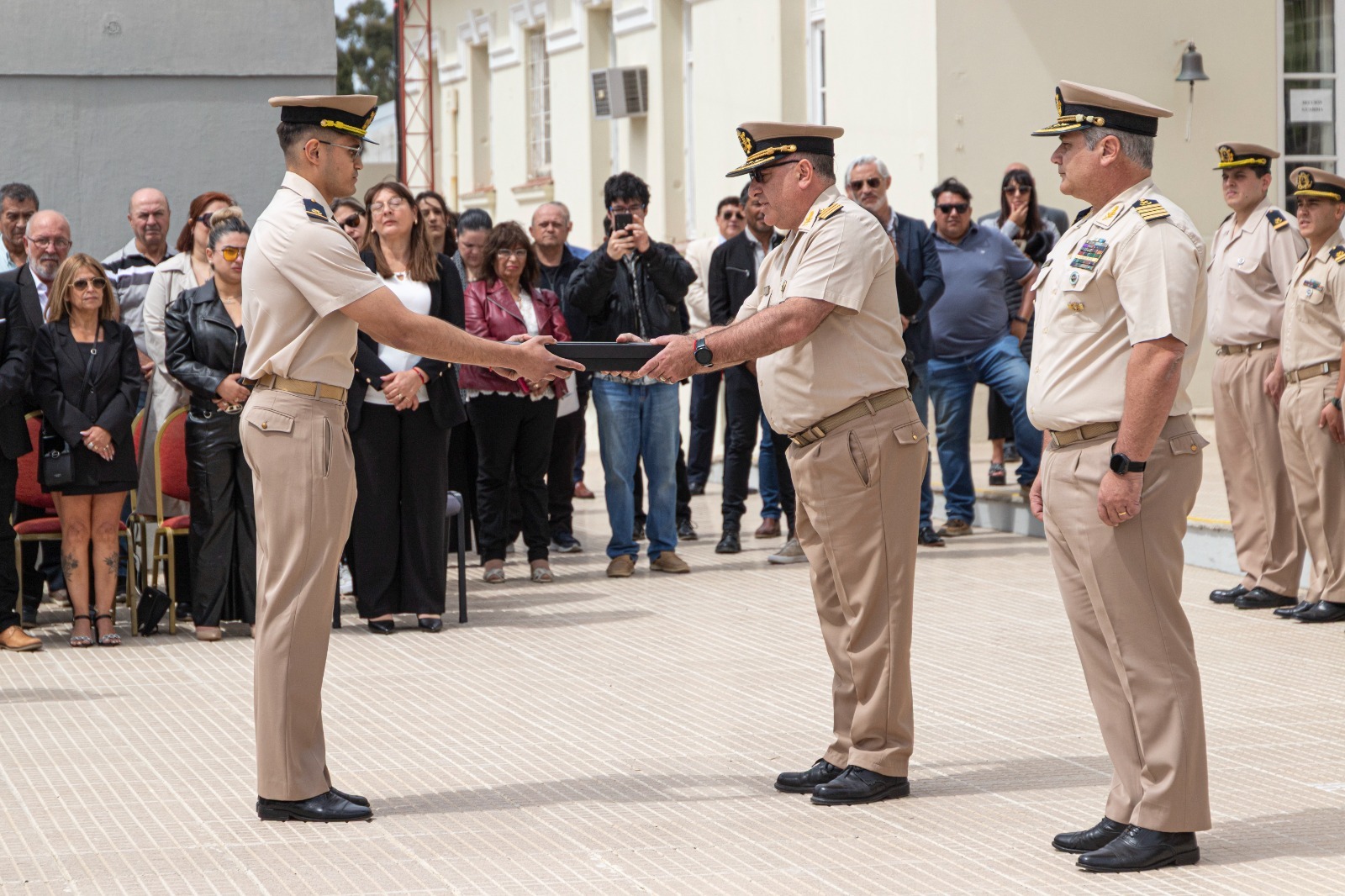 El Municipio acompañó el cambio de jefatura de Prefectura Naval Argentina