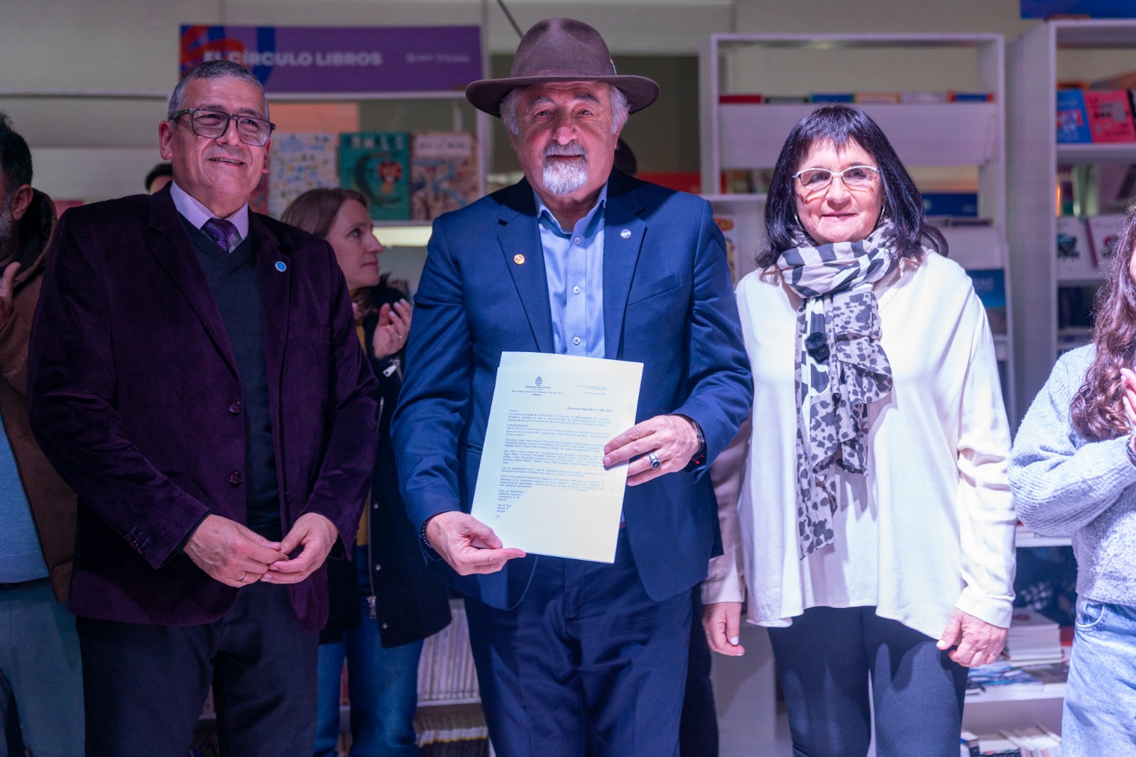 Othar inauguró la XIII Feria Internacional del Libro