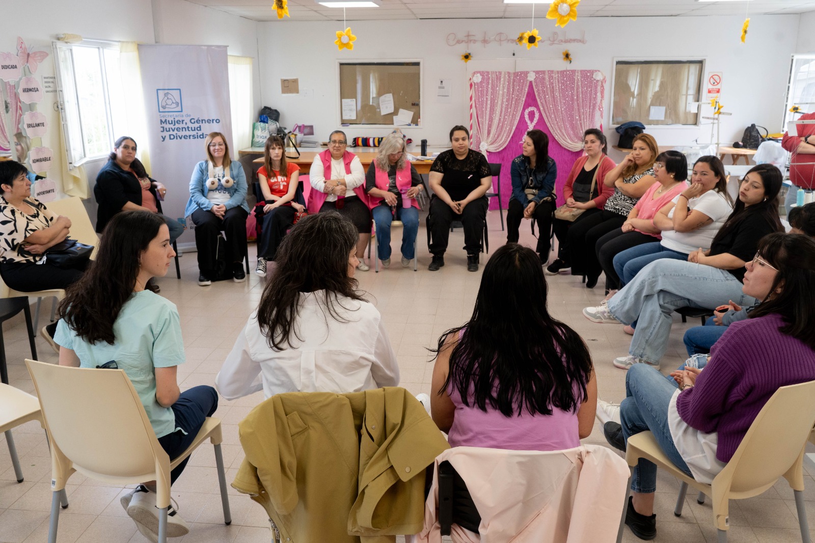 El Centro de Promoción Laboral concretó una charla sobre prevención y detección del cáncer de mamas