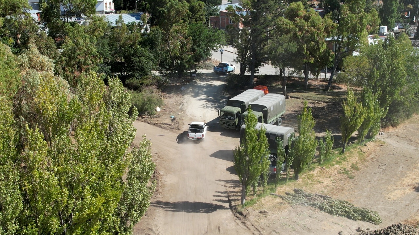 Se habilitaron accesos controlados para que los vecinos de Sismográfica retiren sus pertenencias con seguridad