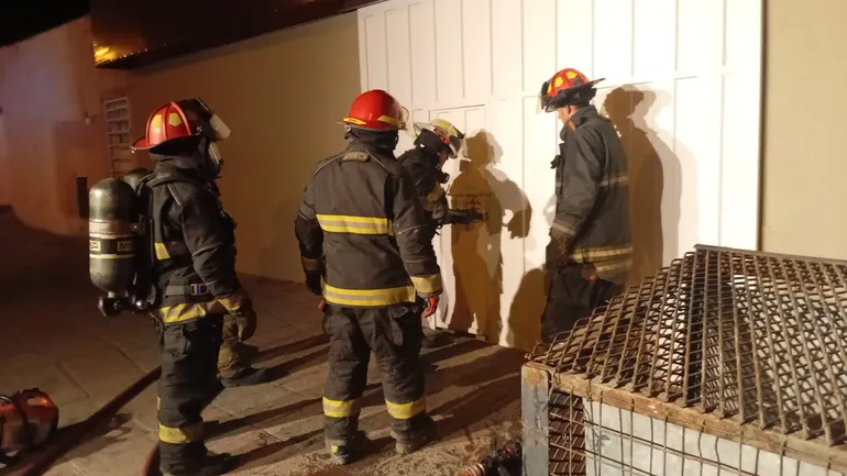 Un descuido provocó un principio de incendio en una rotisería