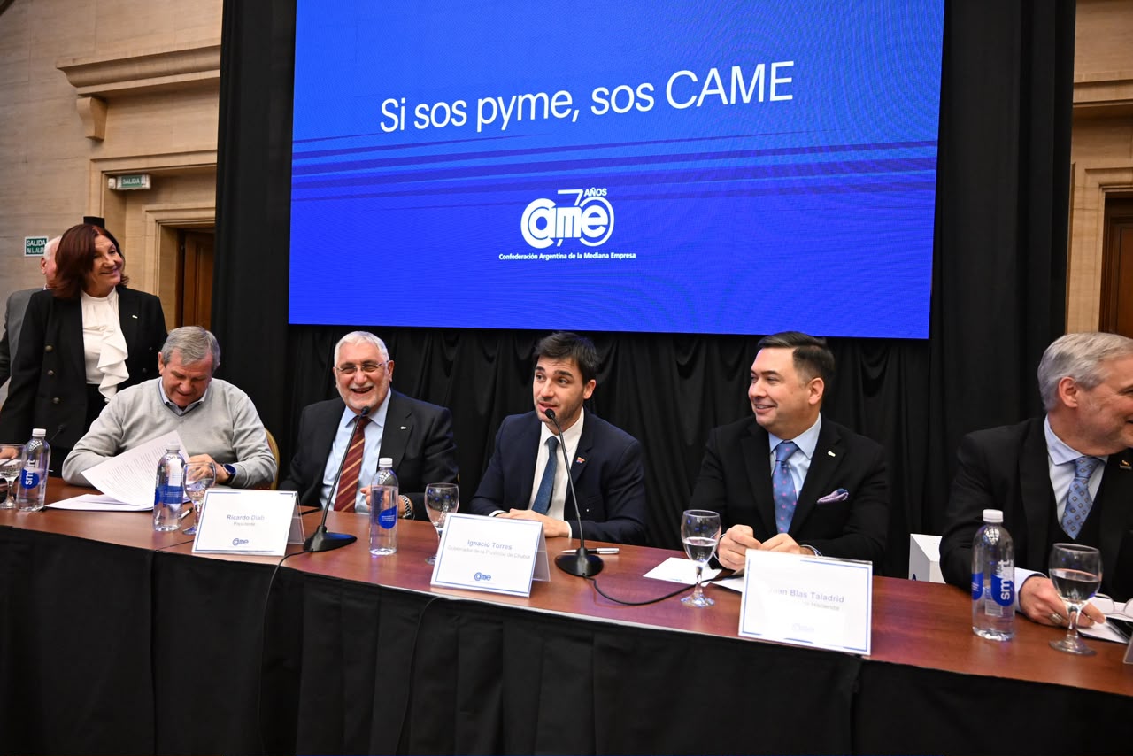 Torres firmó un acuerdo con CAME para capacitar a emprendedores y fortalecer el sector productivo de Chubut
