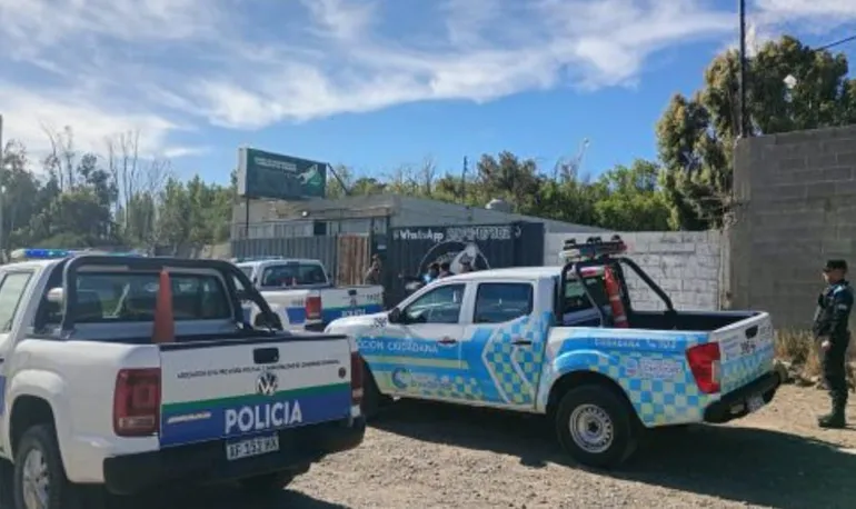Más de 120 personas en un «after» clandestino