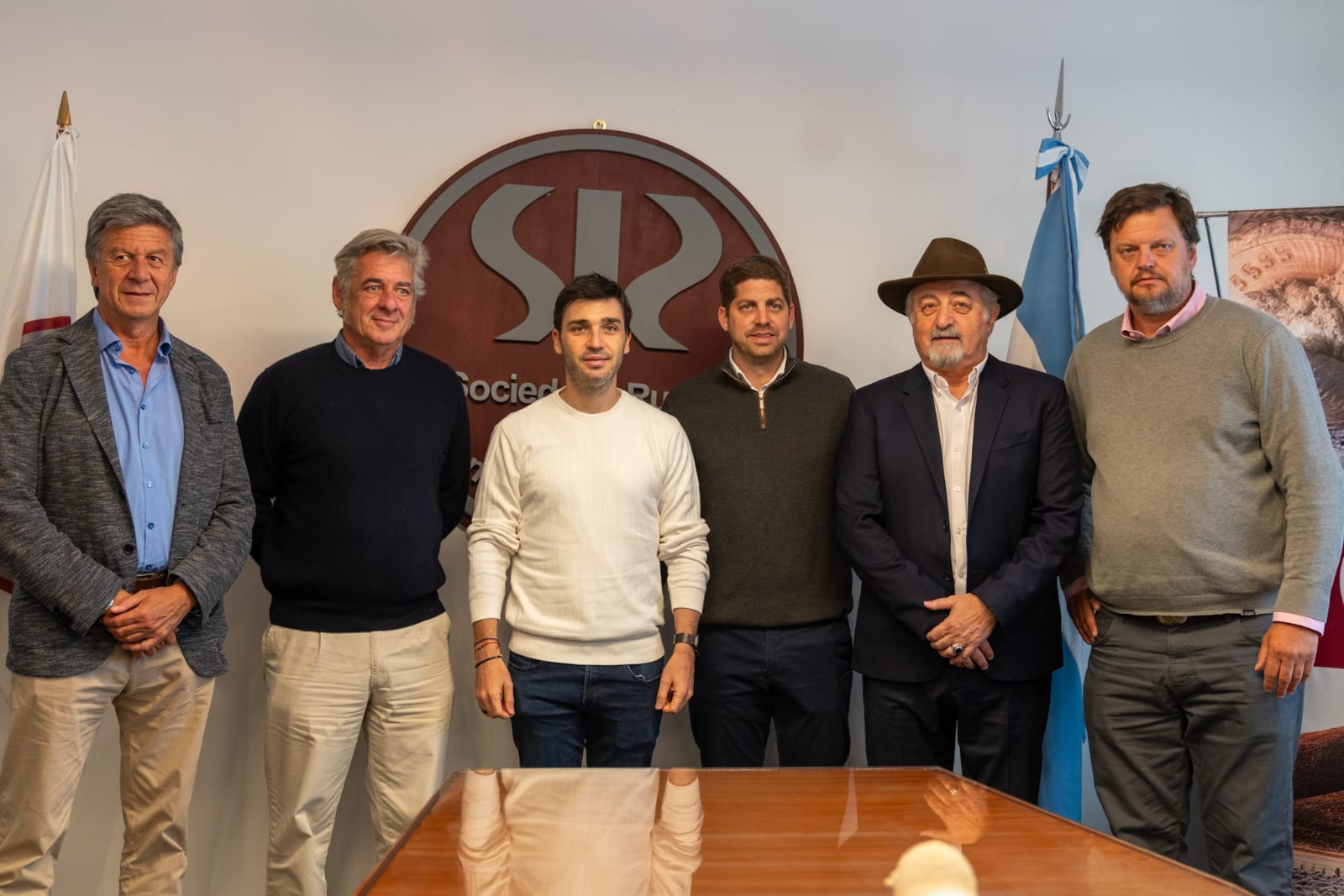 Municipio y provincia coordinan acciones de apoyo a la Sociedad Rural