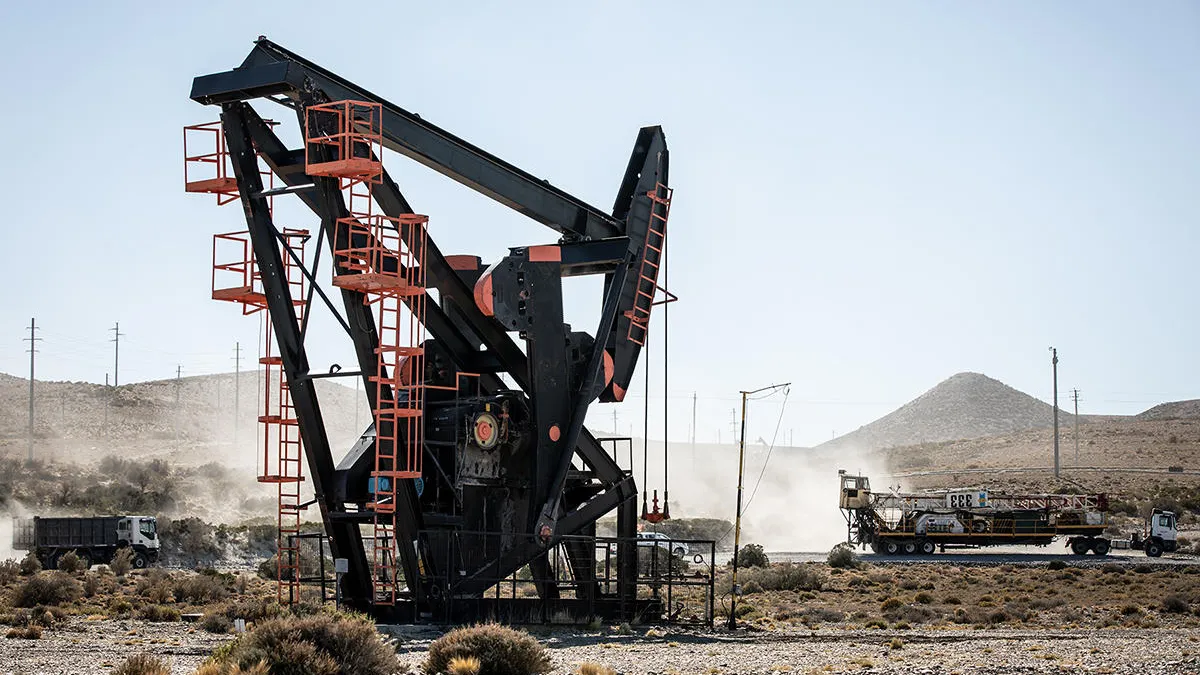 La oposición rechazó el acuerdo de combustibles con YPF y Vanesa Abril advirtió: «Las condiciones del contrato son leoninas»
