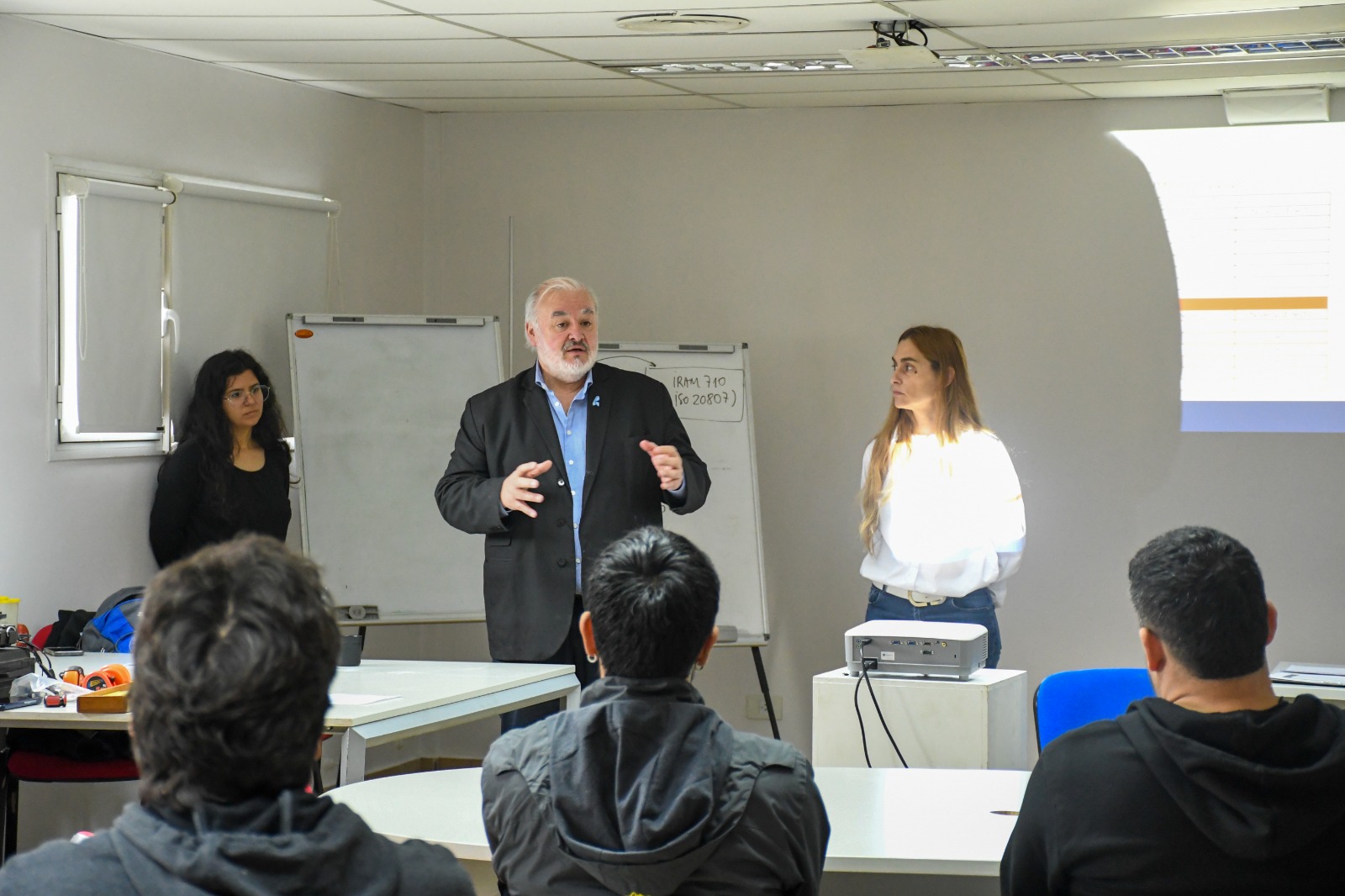 Comodoro Conocimiento y el INTI impulsan una capacitación estratégica para fortalecer la industria regional