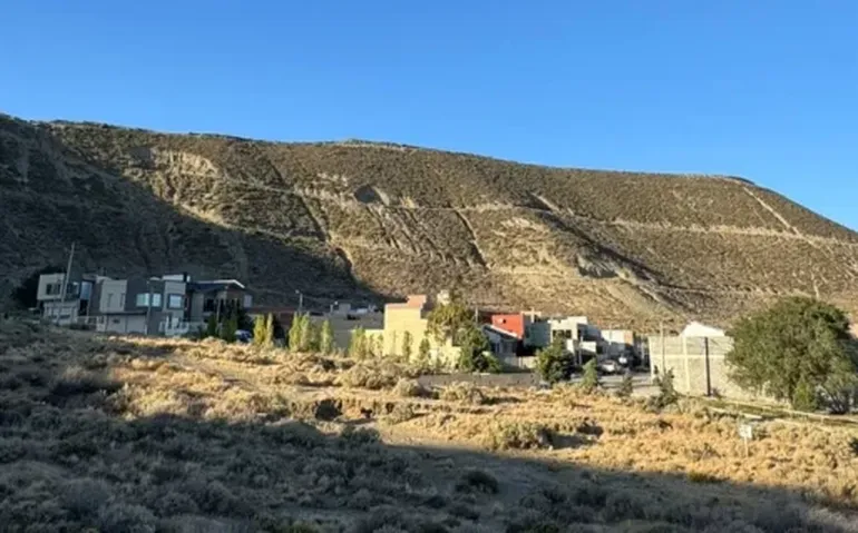 Vecinos de Los Tilos exigen definiciones a Camuzzi
