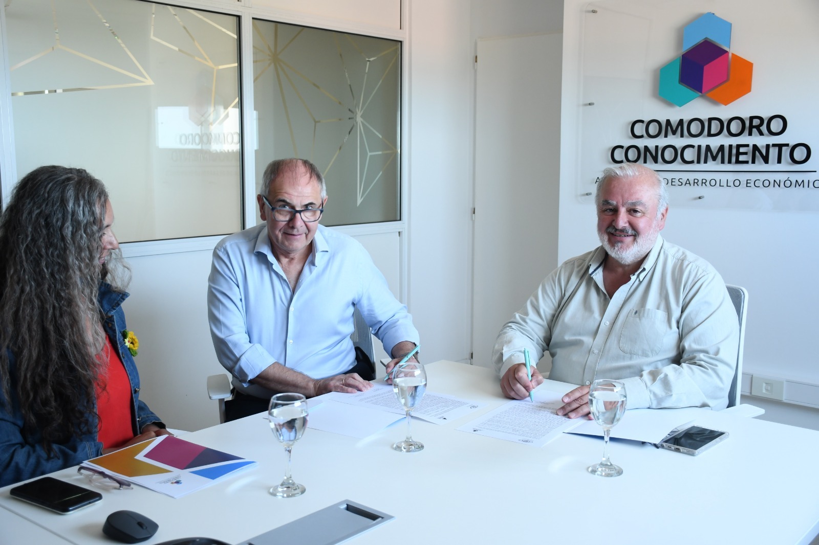 Se lanzó un acuerdo para dinamizar en la ciudad el comercio de productos elaborados por emprendedores locales