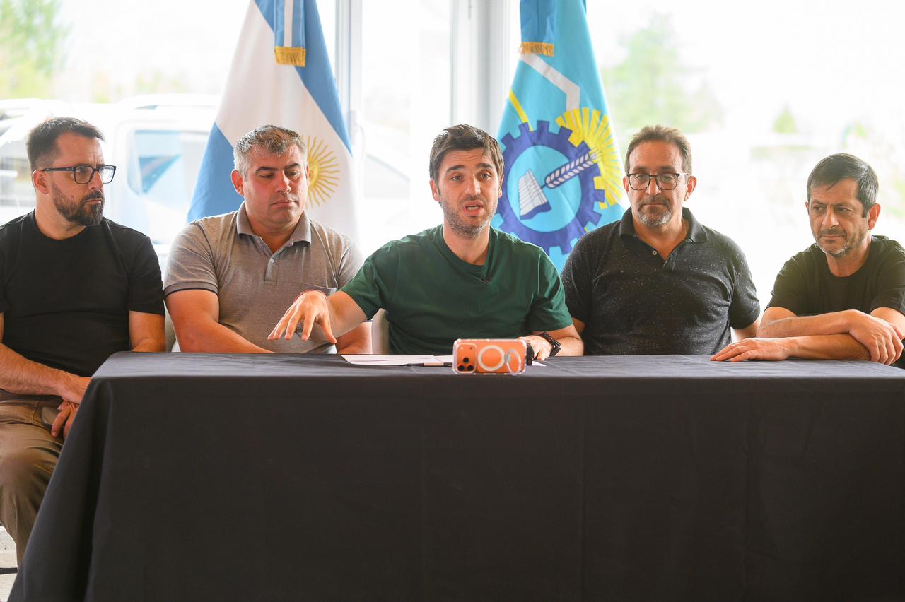 Junto a los gobernadores de la Patagonia, Torres pidió a los legisladores nacionales declarar la Emergencia Ígnea