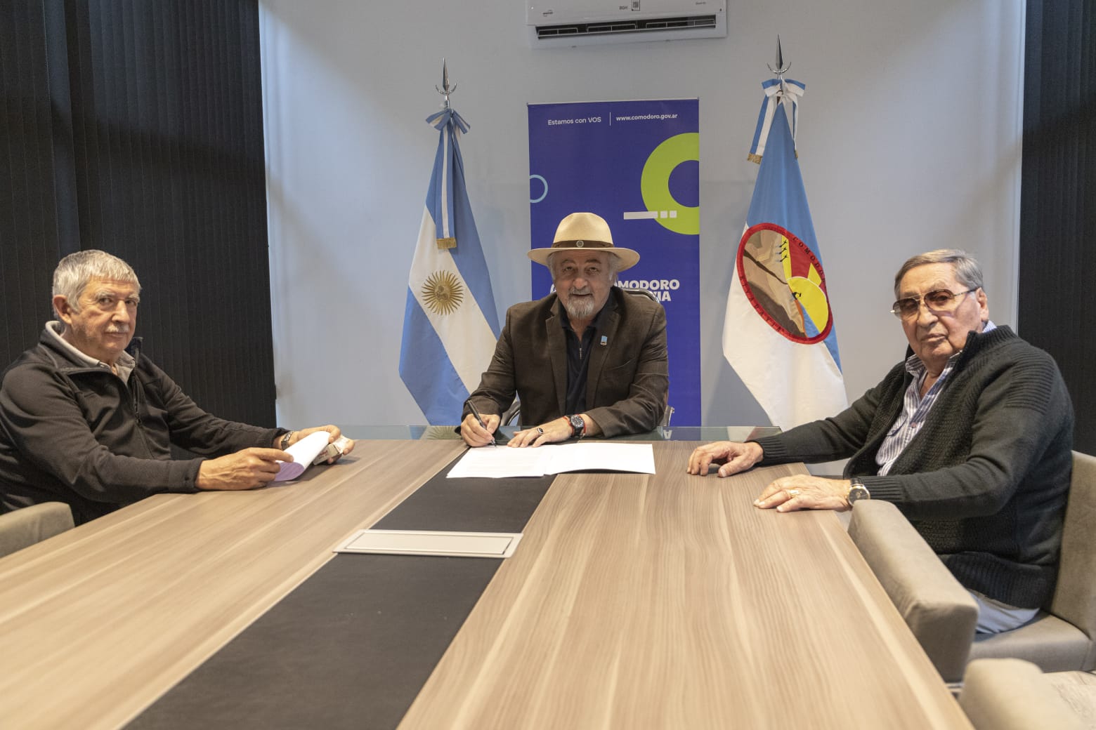Othar Macharashvili logró garantizar la continuidad del transporte público en Comodoro: habrá servicio el lunes