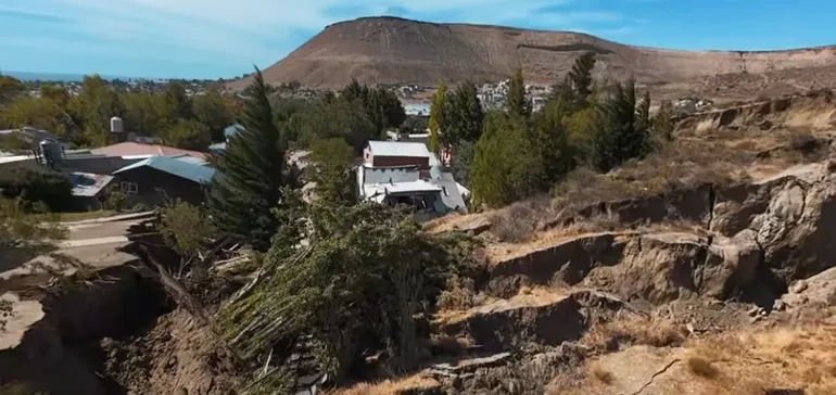 Desde el aire: el impacto del deslizamiento que sacudió a la comunidad