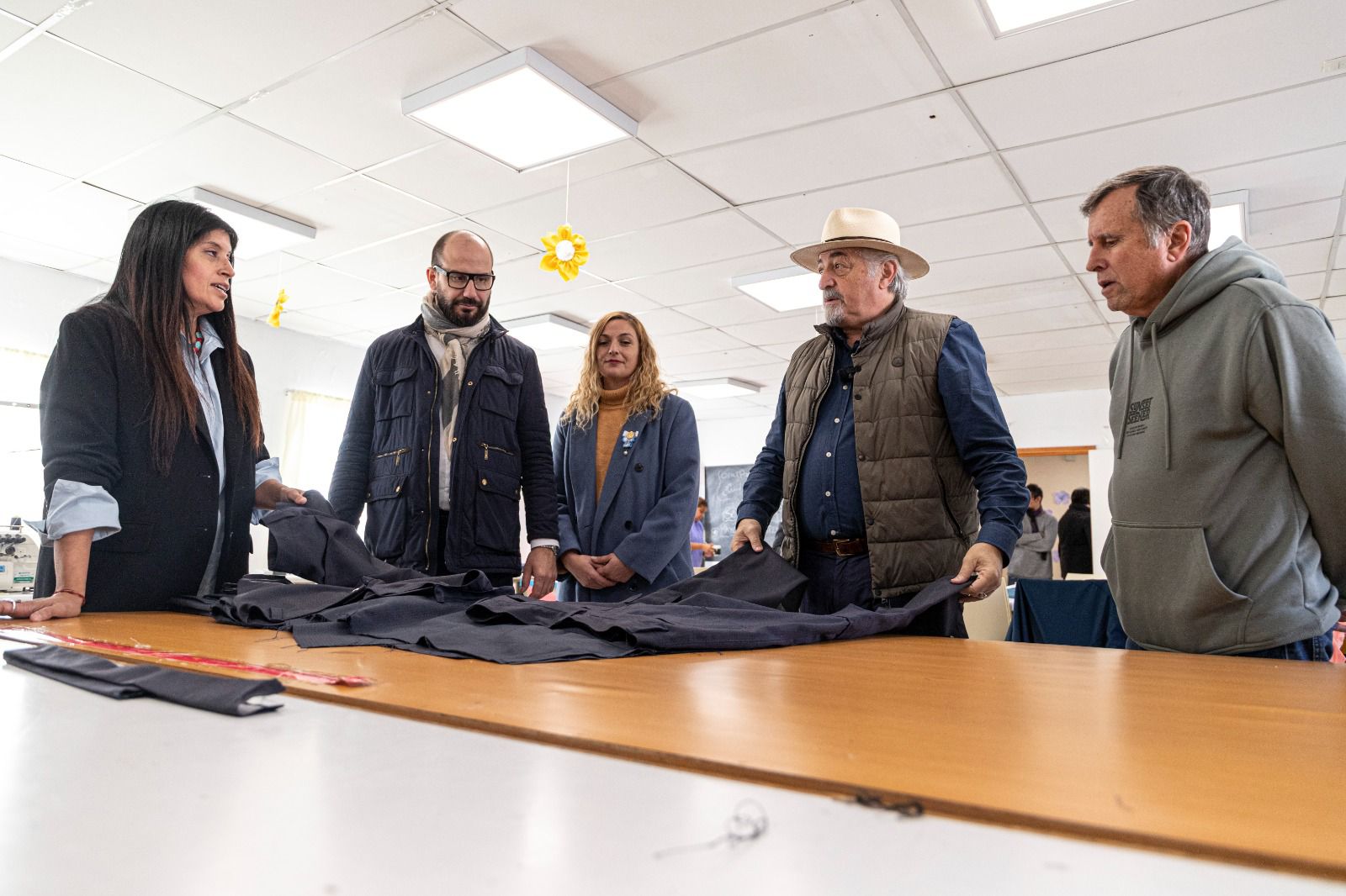 Othar visitó el Centro de Promoción Laboral municipal dedicado a la confección de indumentaria