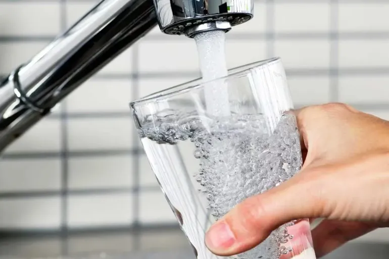 Se normaliza el servicio de agua en Zona Norte tras finalizar la reparación del acueducto