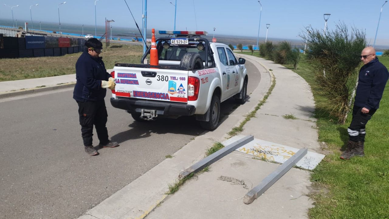 Defensa Civil intervine en numerosos casos de voladuras de carteles y chapas