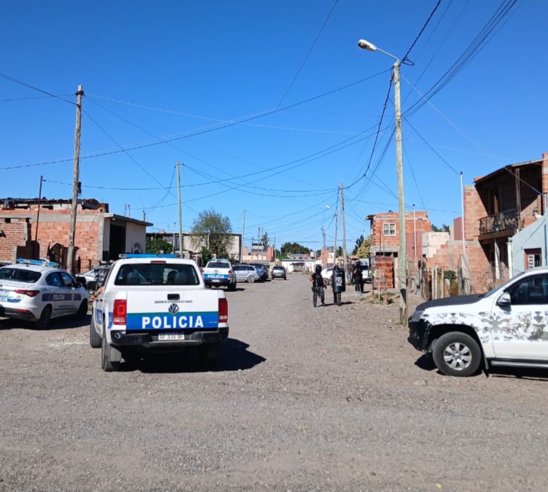Verano Seguro: La Policía del Chubut realizó allanamientos vinculados a un violento robo en Trelew