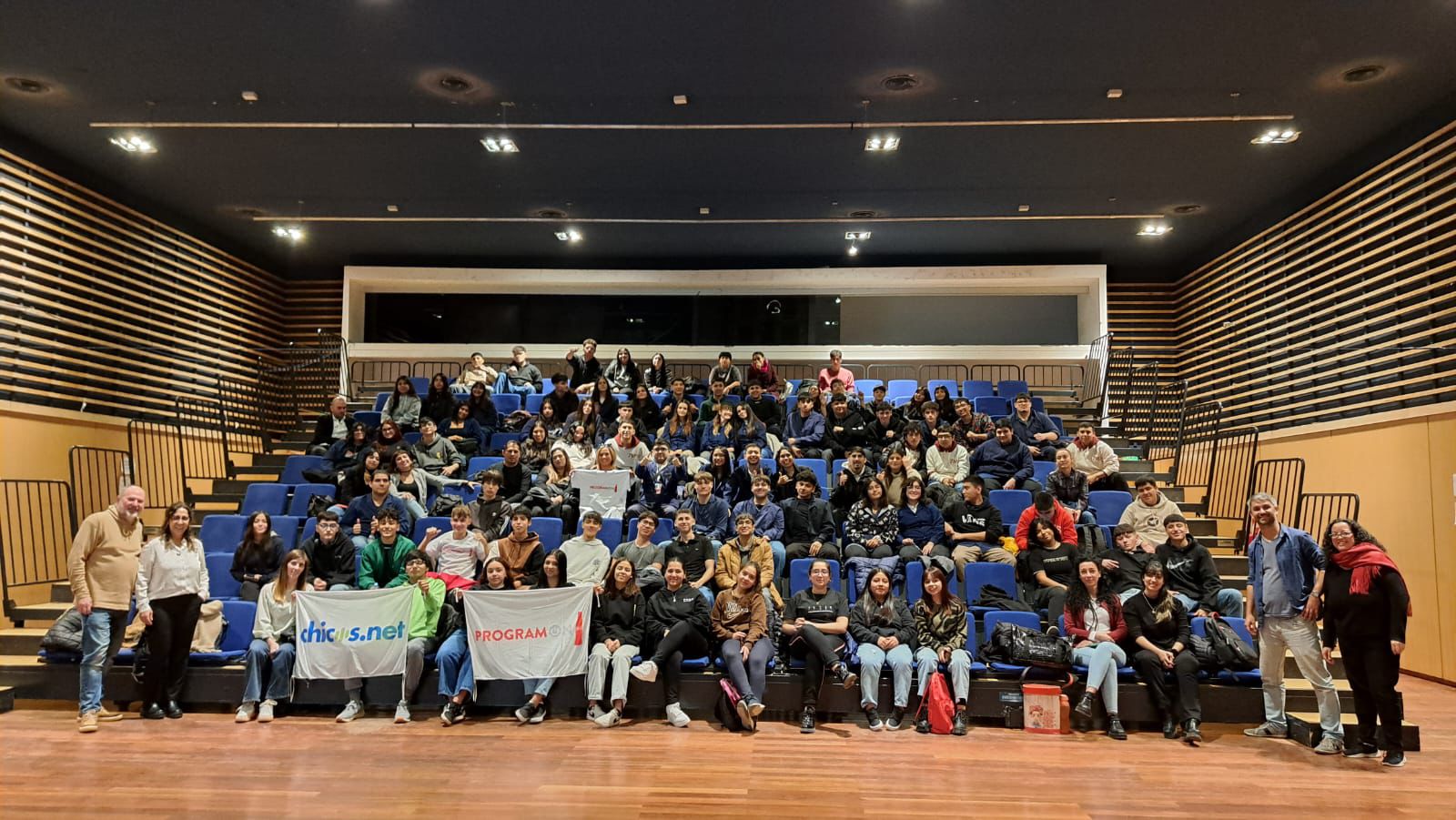 Comodoro consolida su liderazgo global en Alfabetización Digital con reconocimiento de la UNESCO