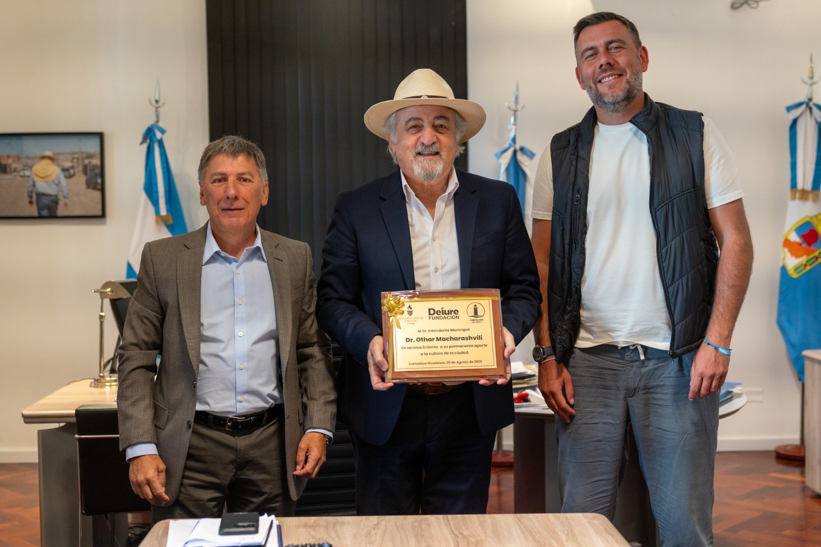 El intendente recibió a referentes de fundaciones vinculadas al Congreso Patagónico de Derecho Civil y Comercial