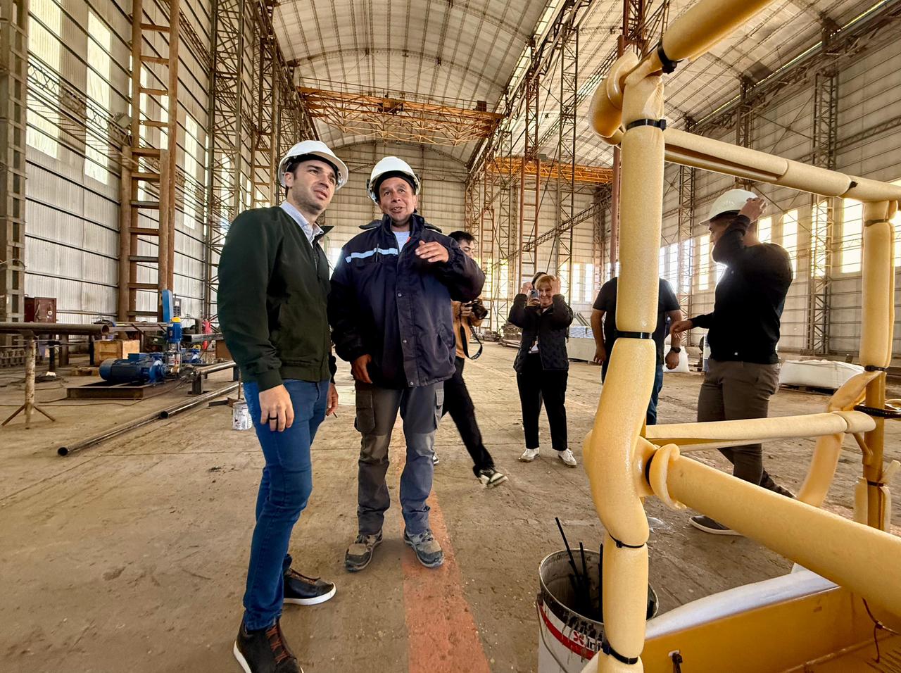 Torres destacó los avances en la obra del Astillero de Comodoro y aseguró que “fortalece la competitividad regional”