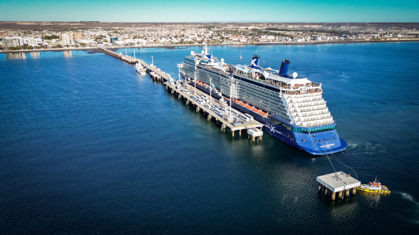 El crucero Celebrity Equinox concretó su sexta recalada de la temporada en Chubut