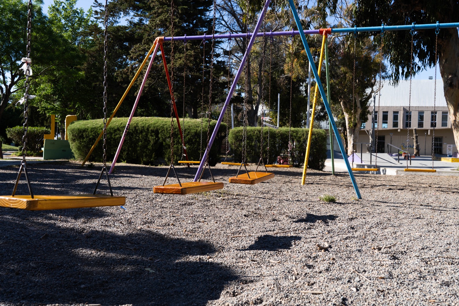 El Municipio reacondicionó los juegos de la plaza Soberanía tras sufrir vandalismo